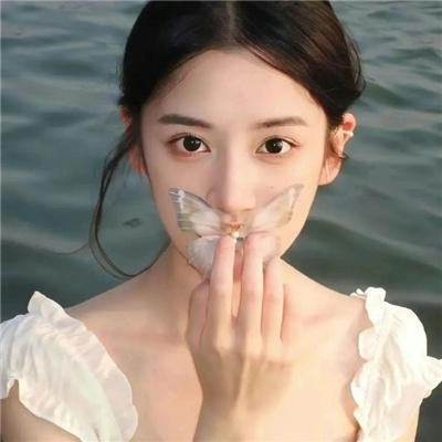 女孩爱跑步